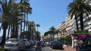 Read more about the article 2015.6.26 南部法国（二）昂蒂布（Antibe）- 格拉斯（Grass）