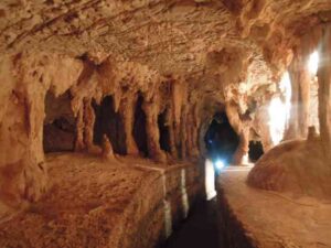 Read more about the article 2013.11.30 珍诺兰岩洞（Jenolan Cave）- Lucas Cave