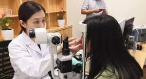 Read more about the article 眼科中心查视力（2014-4-21）